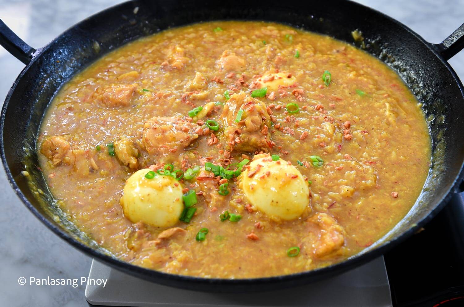 chicken arroz caldo with egg